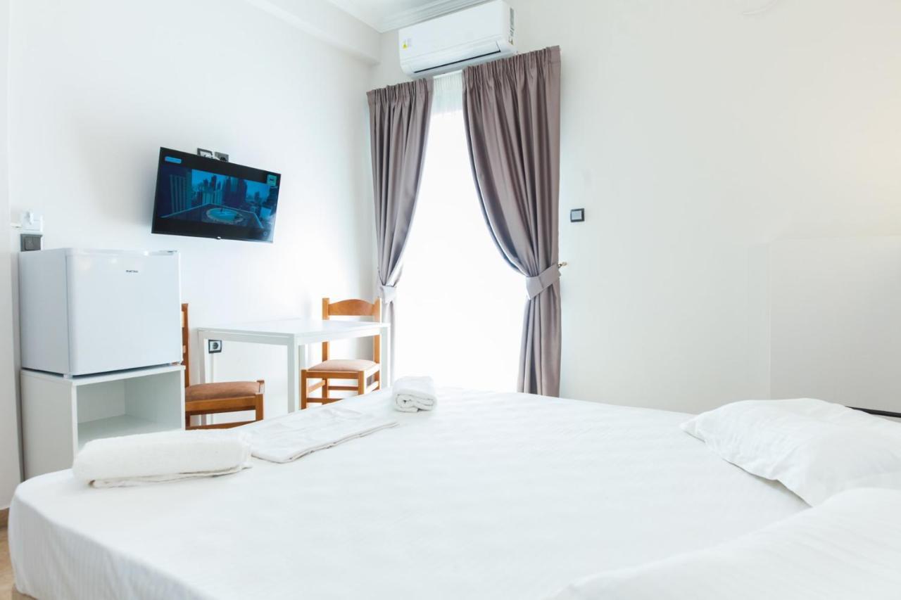 Silver Hotel Athens Double Room With Balcony Exterior foto