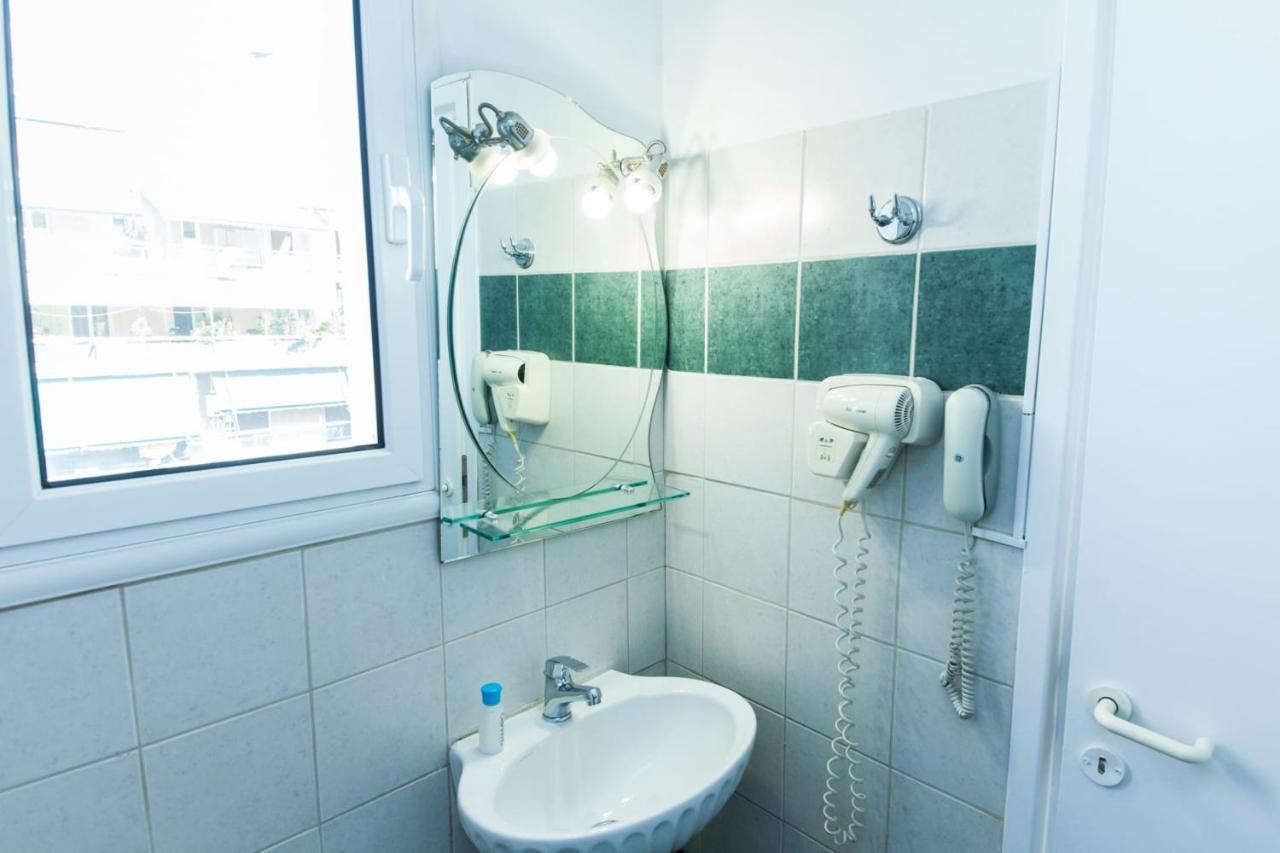 Silver Hotel Athens Double Room With Balcony Exterior foto